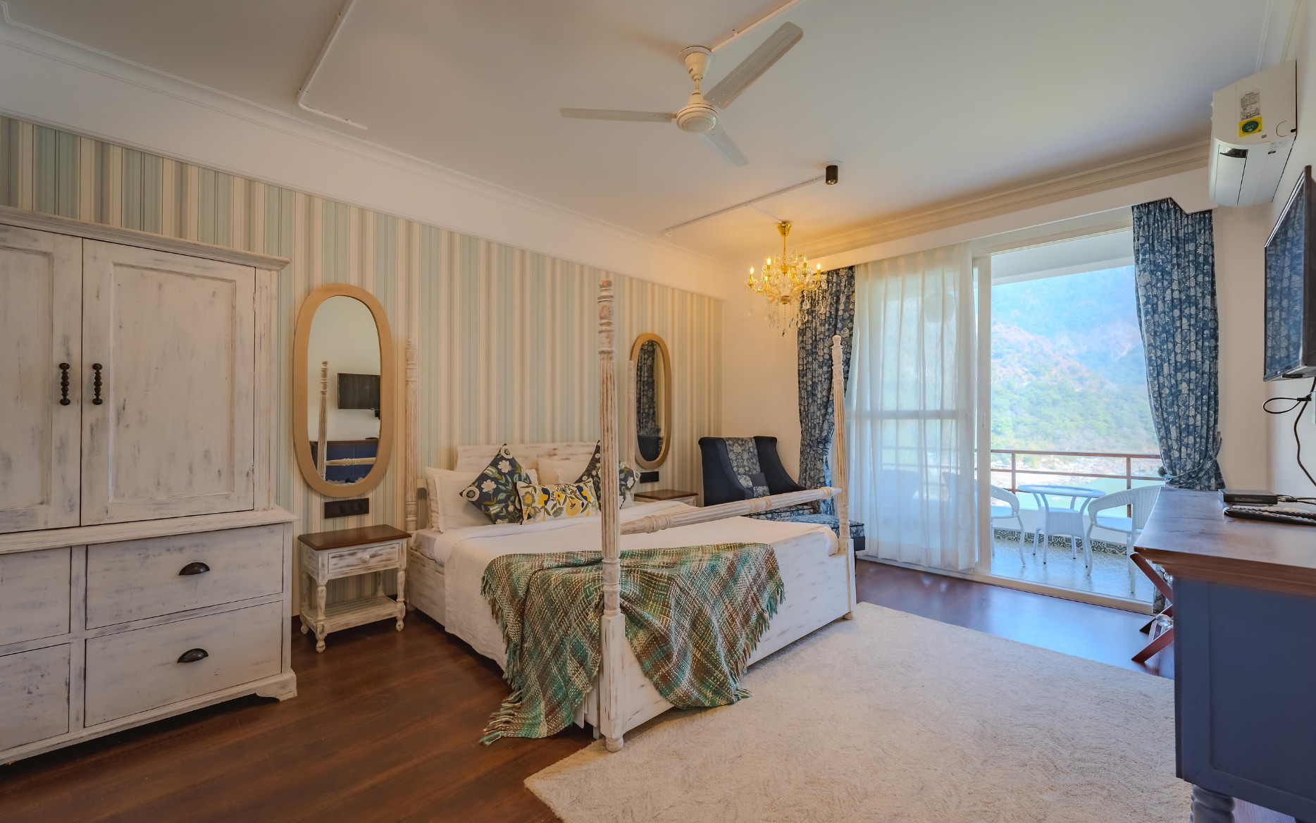 Luxury Room View